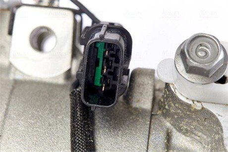 Компресор кондицiонера nissens 890643