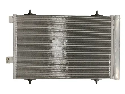 Конденсер кондиціонера Nissens 940239