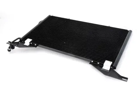 Конденсер кондиціонера nissens 94425 Мерседес W210