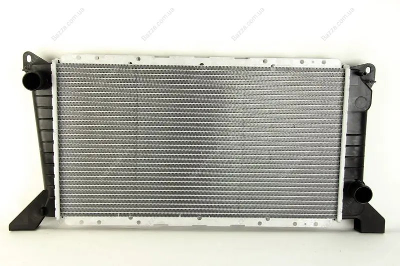 Радіатор інтеркулера Nissens 62241A (фото 1)