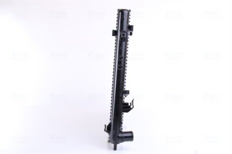 Радиатор интеркулера nissens 675063