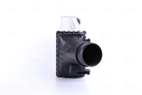 Радиатор интеркулера nissens 96111