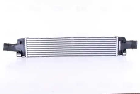 Радіатор інтеркулера Nissens 961466