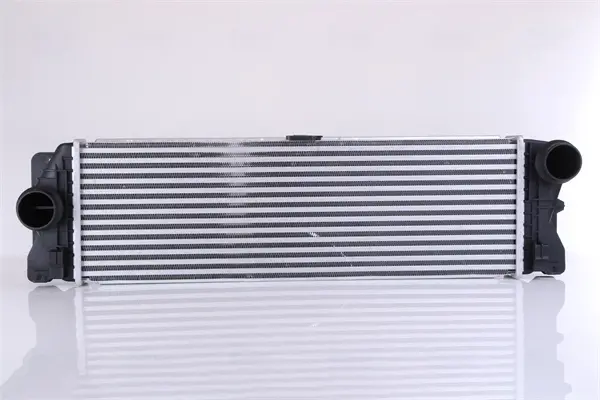 Радиатор интеркулера nissens 961597