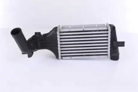 Радіатор інтеркулера Nissens 96788