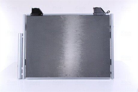 Радiатор кондицiонера nissens 940082
