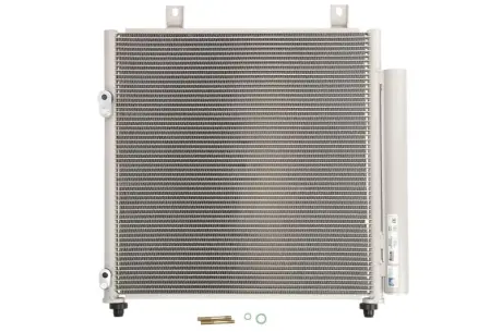 Радiатор кондицiонера nissens 940447 Митсубиси Спейс стар