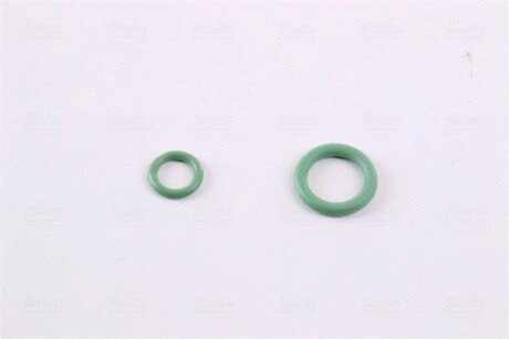 Радiатор кондицiонера nissens 940555