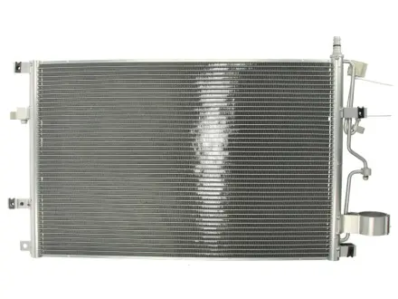 Радiатор кондицiонера Nissens 94525
