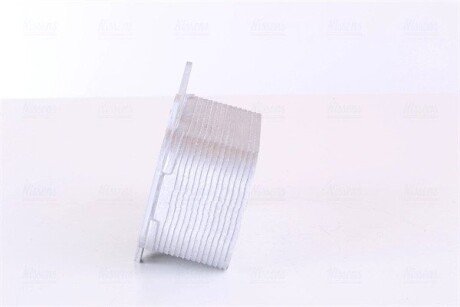 Радіатор масляний nissens 90712