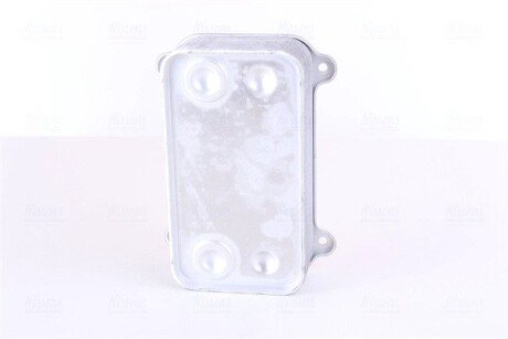 Радіатор масляний nissens 90735