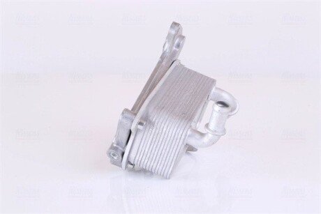 Радіатор масляний nissens 90748