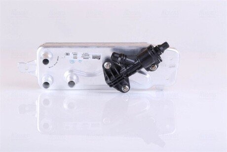 Радіатор масляний nissens 90988