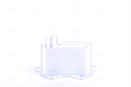 Радіатор масляний nissens 90994