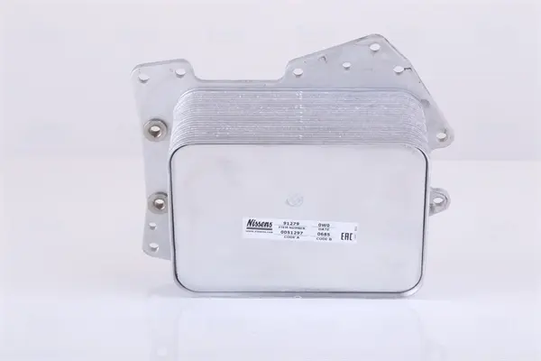 Радіатор масляний nissens 91279