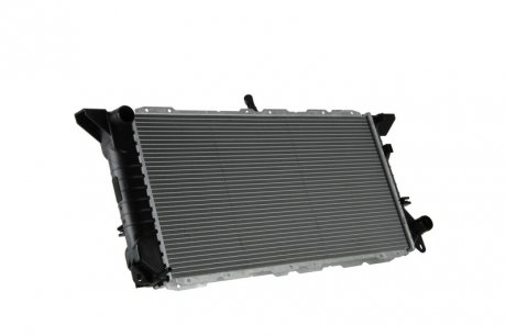 Радіатор охолодження двигуна nissens 62057A