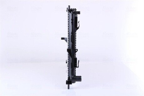 Радіатор охолодження двигуна nissens 637605