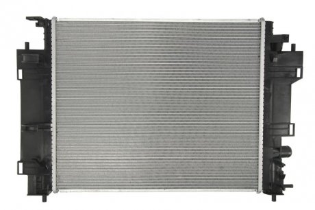 Радіатор охолодження двигуна nissens 637662