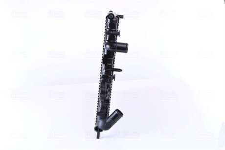 Радиатор охлаждения двигателя nissens 63884