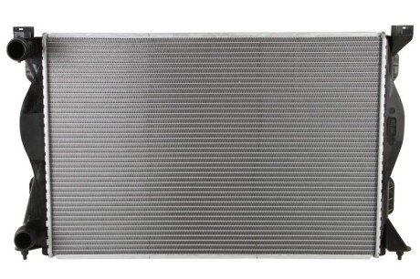 Радіатор охолодження двигуна nissens 60235A