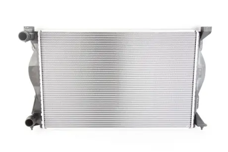 Радіатор охолодження двигуна Nissens 60235A