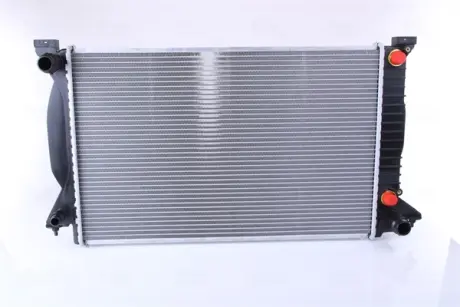 Радіатор охолодження двигуна Nissens 60314A