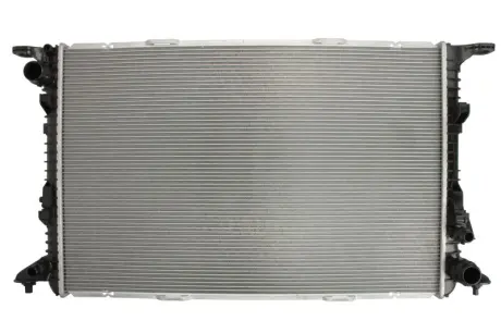 Радіатор охолодження двигуна Nissens 60327