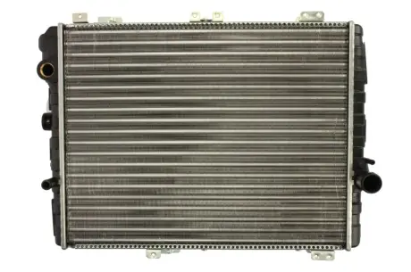 Радиатор охлаждения двигателя nissens 604411 Ауди 80 б2