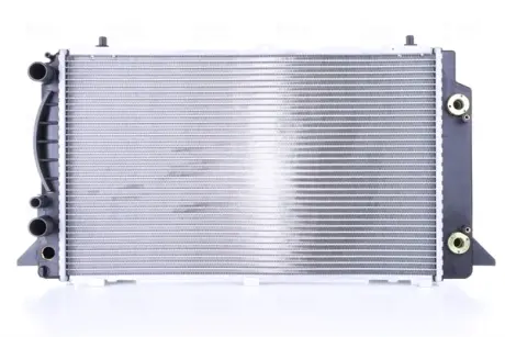 Радіатор охолодження двигуна Nissens 60448A