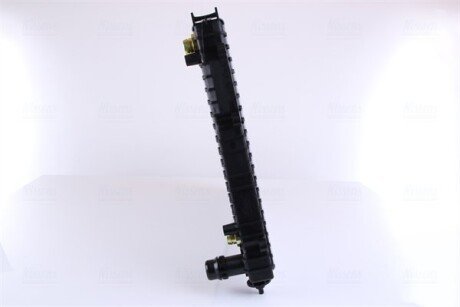 Радиатор охлаждения двигателя nissens 60493A