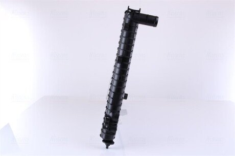 Радиатор охлаждения двигателя nissens 60493A