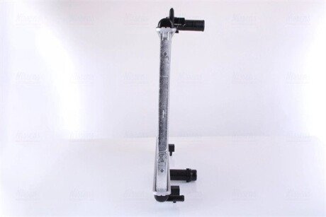 Радиатор охлаждения двигателя nissens 606055