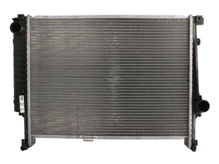 Радиатор охлаждения двигателя nissens 60605 Бмв Е36