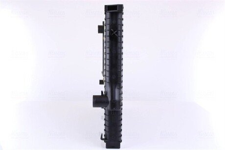 Радіатор охолодження двигуна nissens 60613A