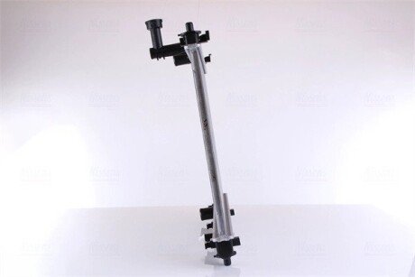 Радиатор охлаждения двигателя nissens 606146