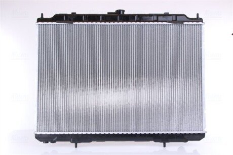 Радіатор охолодження двигуна nissens 606160