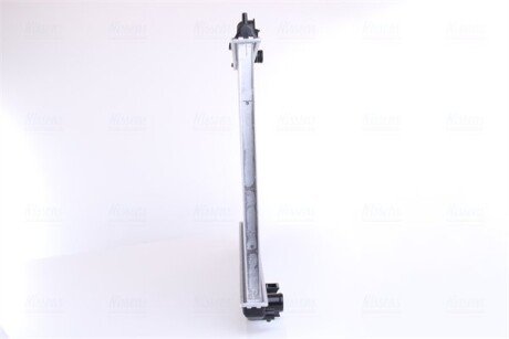 Радіатор охолодження двигуна nissens 606160