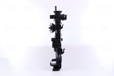 Радіатор охолодження двигуна nissens 606170