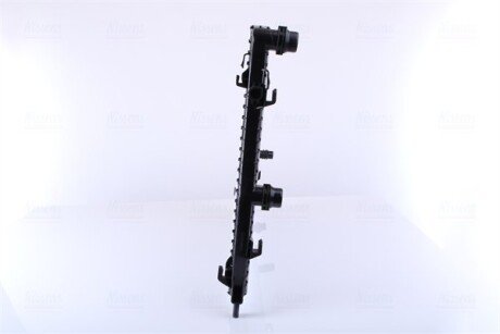 Радиатор охлаждения двигателя nissens 606218