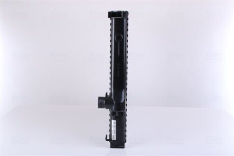 Радіатор охолодження двигуна nissens 60622A