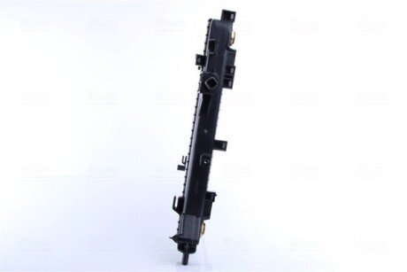 Радиатор охлаждения двигателя nissens 606263