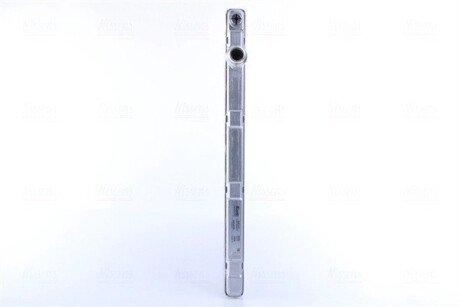 Радіатор охолодження двигуна nissens 606327