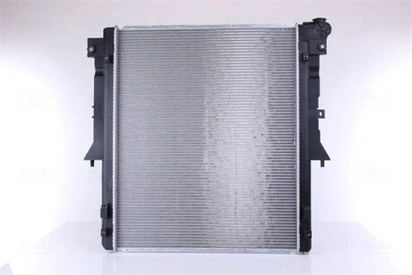 Радиатор охлаждения двигателя nissens 606549