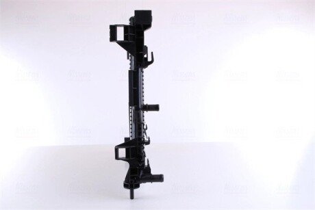 Радіатор охолодження двигуна nissens 606653