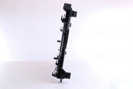 Радіатор охолодження двигуна nissens 606653