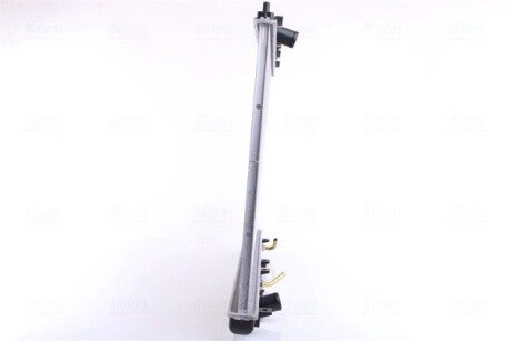 Радиатор охлаждения двигателя nissens 606769