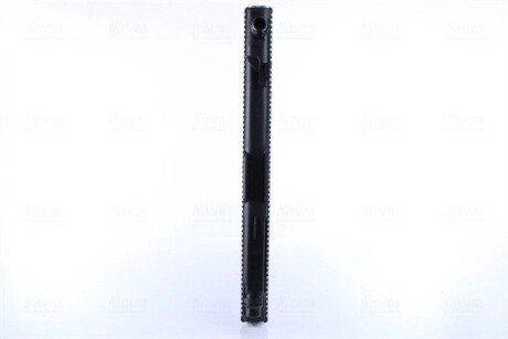 Радіатор охолодження двигуна nissens 606784