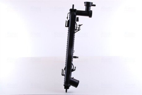 Радиатор охлаждения двигателя nissens 606844