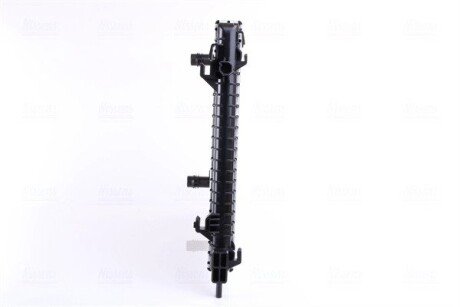 Радіатор охолодження двигуна nissens 606909