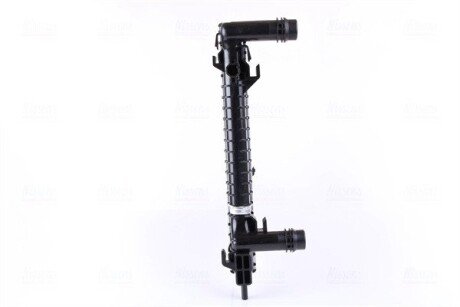 Радіатор охолодження двигуна nissens 606909